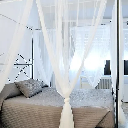 Bed & Breakfast Ideal 3*