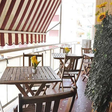 Bed & Breakfast Ideal 3*